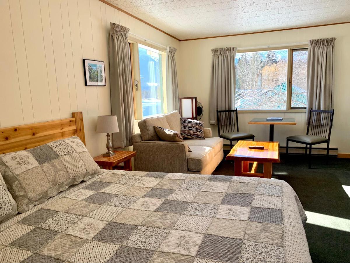 Tete Jaune Lodge Kültér fotó
